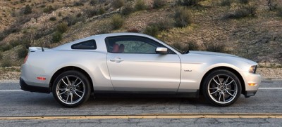 mustang GT 2011 2.jpg