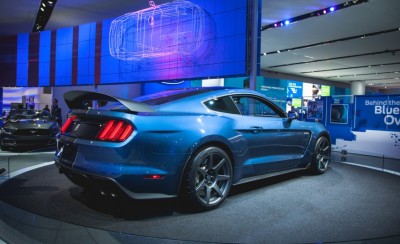 Shelby GT350R 2.jpg