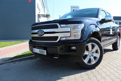 F150_Platinum_black0002.jpg